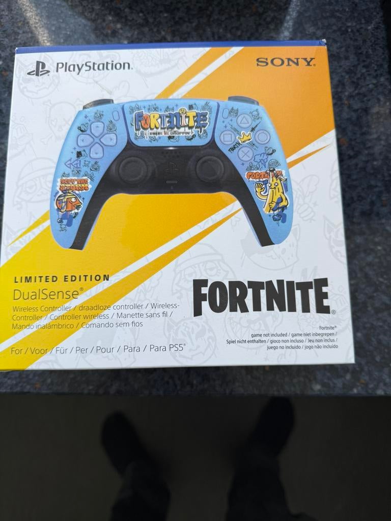 Fortnite limited edition controller PS5 nieuw in doos sealed, PlayStation 5, Ophalen of Verzenden, Zo goed als nieuw, Controller