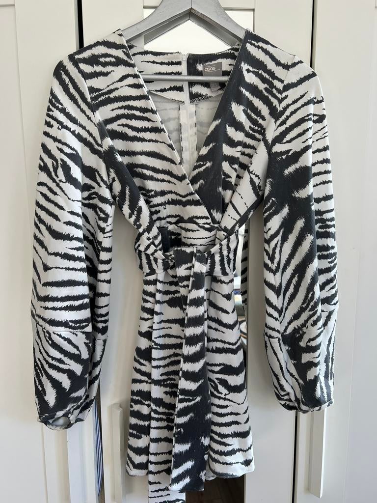 Asos jurk maat 34 nieuw, Zwart, Ophalen of Verzenden, Zo goed als nieuw, Maat 34 (XS) of kleiner