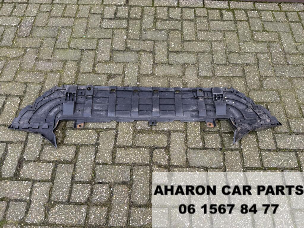 Volvo XC90 2 Bodemplaat Voorbumper 31353372 Plaat Onder 714, Gebruikt, Ophalen of Verzenden