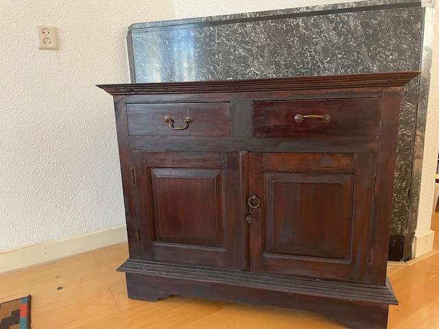 Klein dressoir/kastje, Ophalen, Met deur(en), 'koloniaal', 50 tot 100 cm