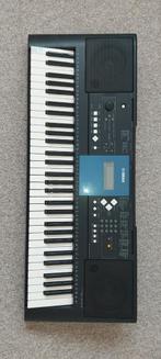 Yamaha PSR-E333 Keyboard - defect., 61 toetsen, Ophalen of Verzenden, Zo goed als nieuw, Midi-aansluiting