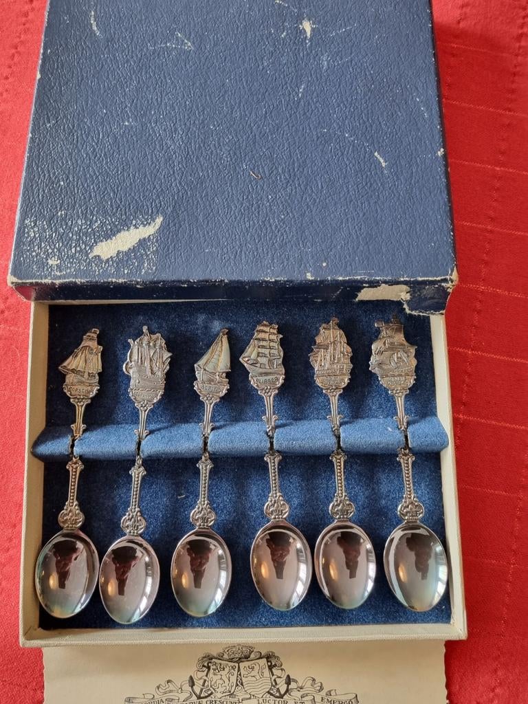 Set van 6 historische schepen lepels in doos, Antiek en Kunst, Antiek | Bestek, Ophalen of Verzenden