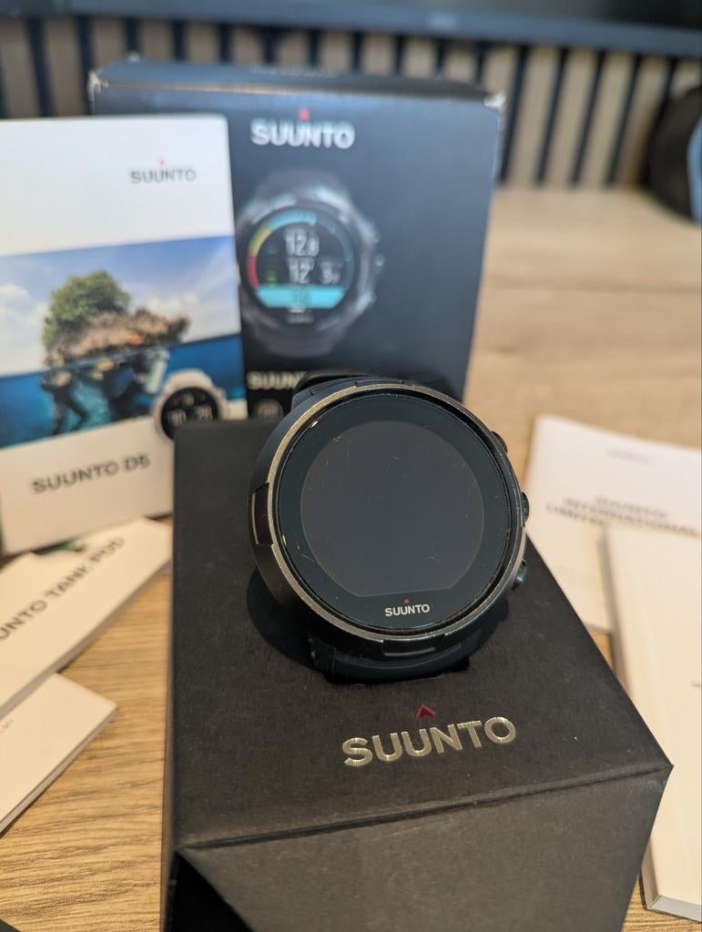 Suunto D5 Black duikcomputer, Watersport en Boten, Duiken, Ophalen, Gebruikt, Duikcomputer
