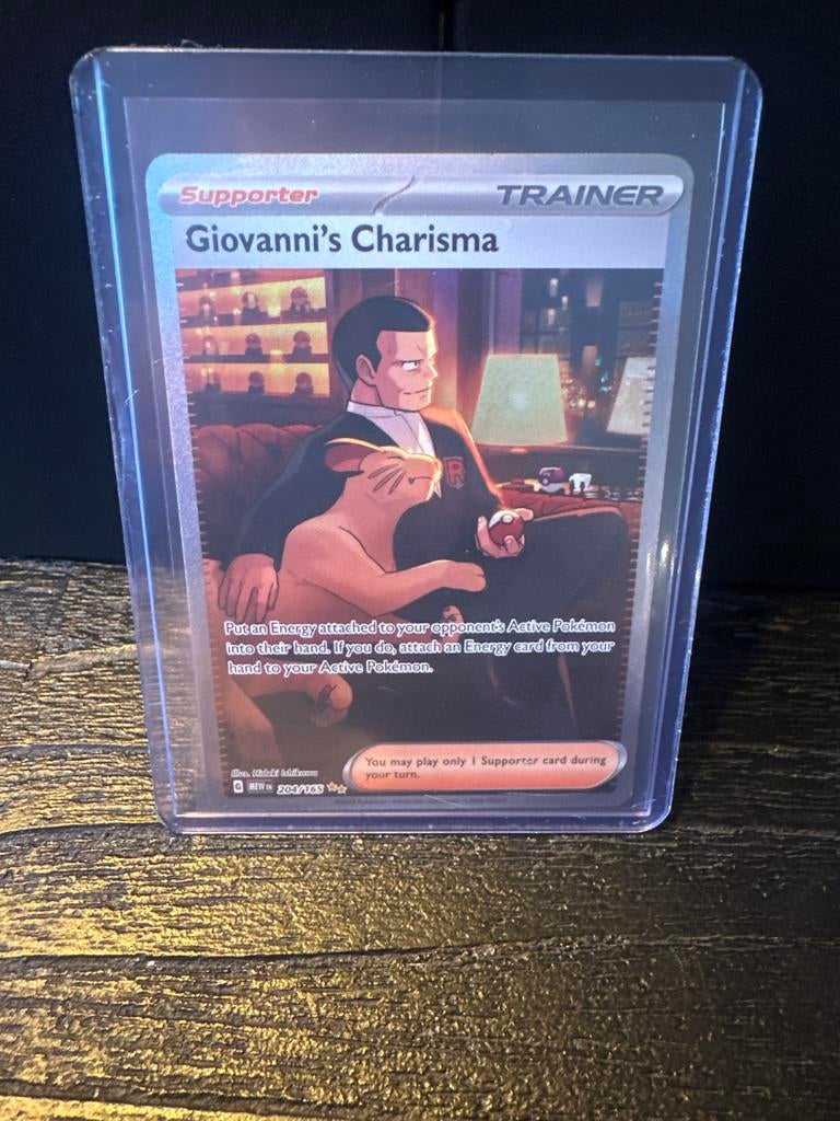 Pokémon kaart Giovanni's Charisma 204/165, Ophalen of Verzenden, Zo goed als nieuw, Losse kaart