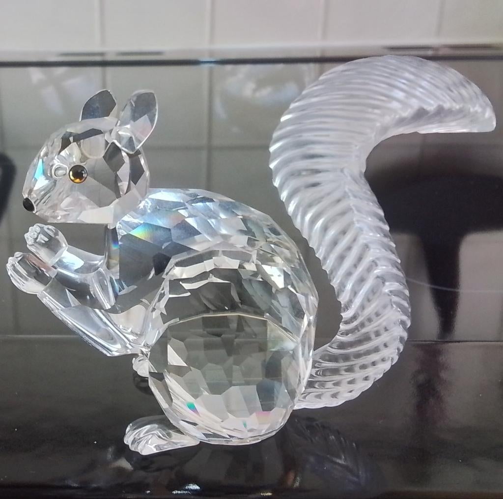 Swarovski eekhoorns,  grote en kleine, Ophalen of Verzenden, Gebruikt, Figuurtje