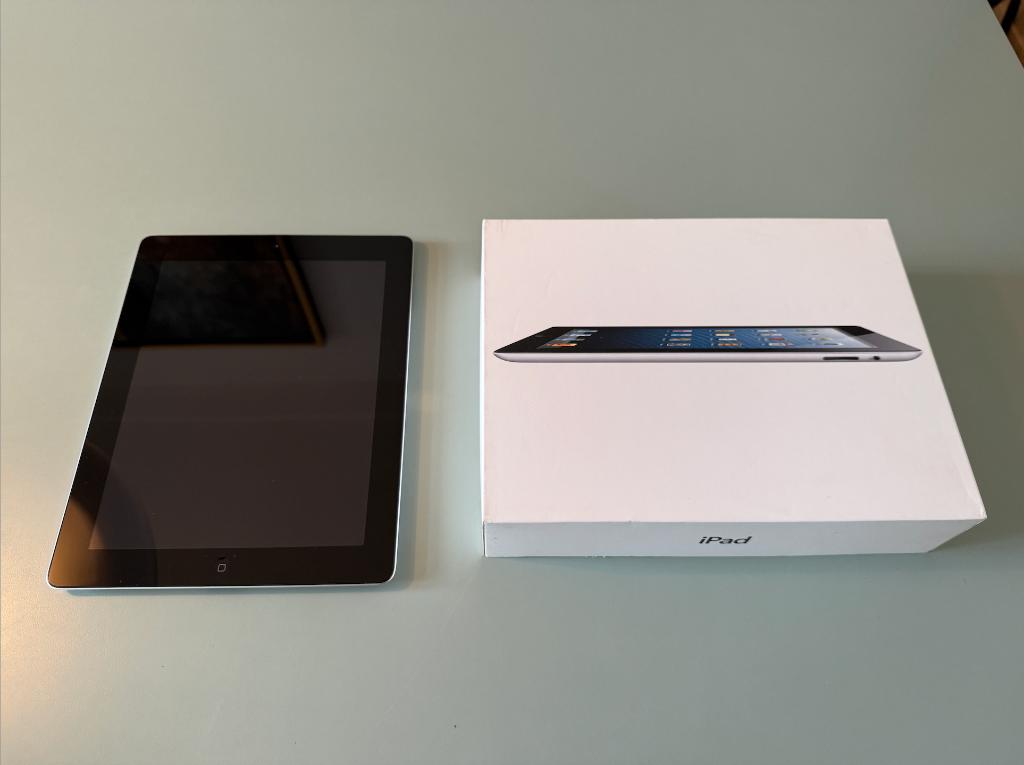 ipad 16 gb, Computers en Software, Apple iPads, 10 inch, Apple iPad, Zwart, Ophalen of Verzenden