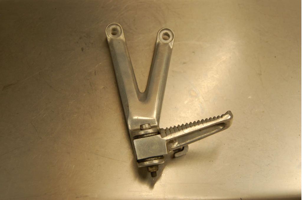 duosteun L duo passagier voetsteun R6 1999 2000 2001 2002, Motoren, Onderdelen | Yamaha, Niet ingevuld, Gebruikt, Niet ingevuld