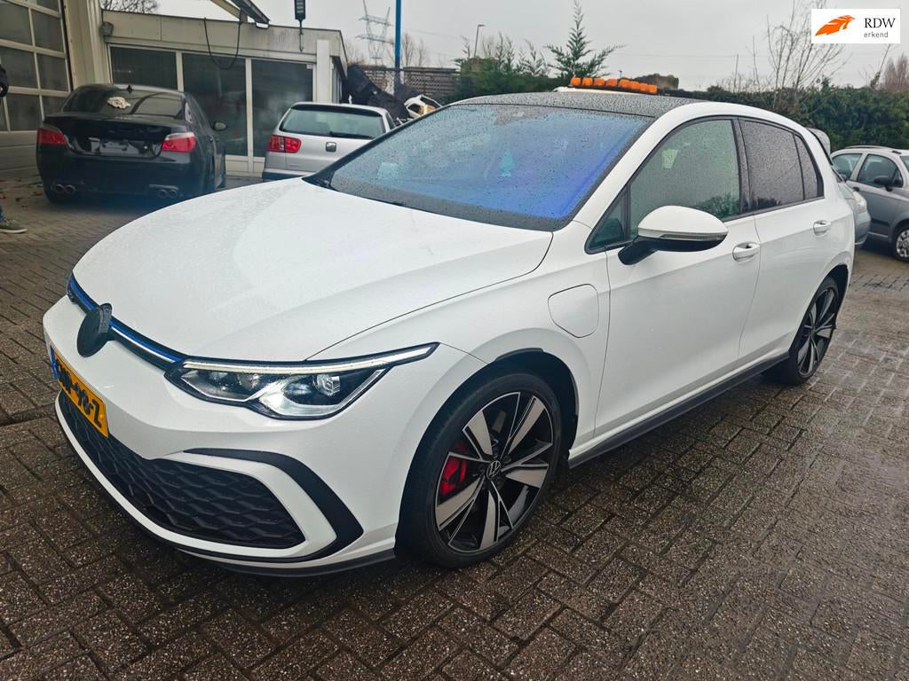 Volkswagen Golf 1.4 eHybrid GTE-Carplay-IQ Light-ACC, Gebruikt, Euro 6, 150 pk, Wit