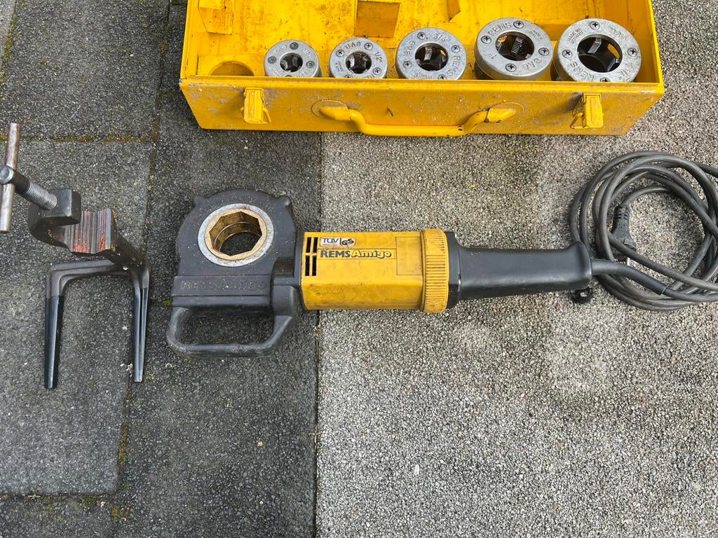 Rems Amigo, elektr. draadsnijder 1/2 inch tm 1 1/4 inch, Doe-het-zelf en Verbouw, Gereedschap | Overige machines, Ophalen of Verzenden