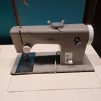 1 x naaimachine inclusief werk tafel, Ophalen, Gebruikt, Naaimachine, Overige merken