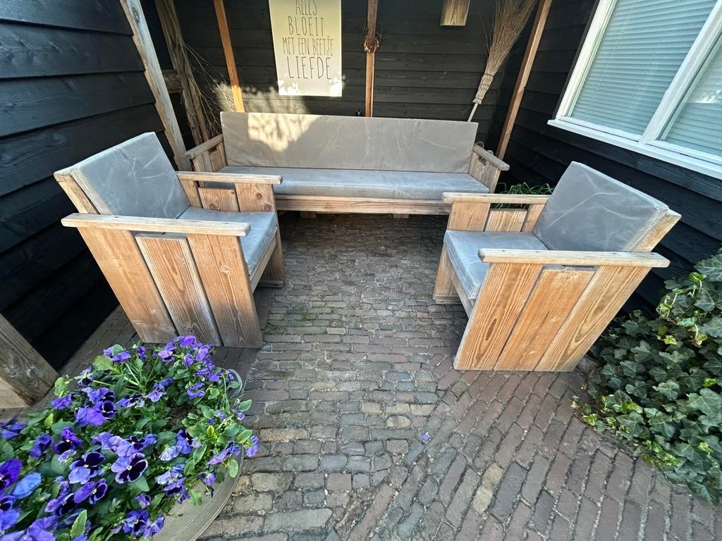 Douglas tuinset: bank en 2 stoelen met kussens, Tuin en Terras, Tuinsets en Loungesets, Ophalen, 5 zitplaatsen, Gebruikt, Tuinset