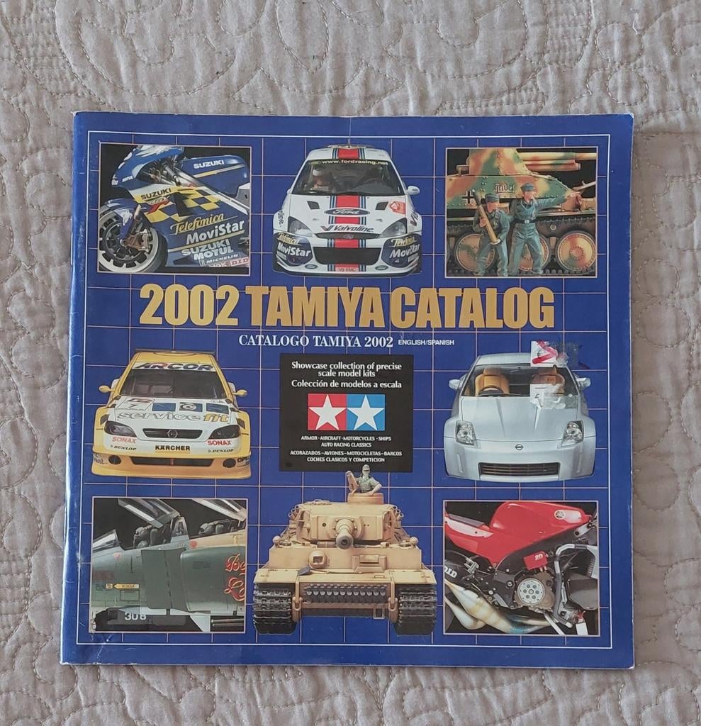 Tamiya Catalogus 2002 - Modelbouw Collectie, Hobby en Vrije tijd, Modelbouw | Auto's en Voertuigen, Ophalen of Verzenden, Zo goed als nieuw