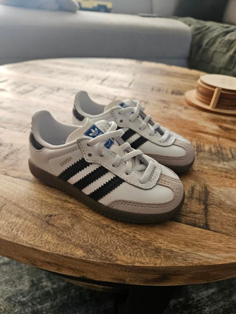 Nieuwe Adidas Samba sneakers maat 23, Kinderen en Baby's, Kinderkleding | Schoenen en Sokken, Ophalen, Adidas, Schoenen, Nieuw