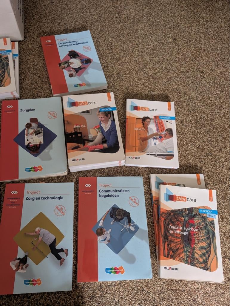 Verzorgende IG boeken te koop, Ophalen of Verzenden