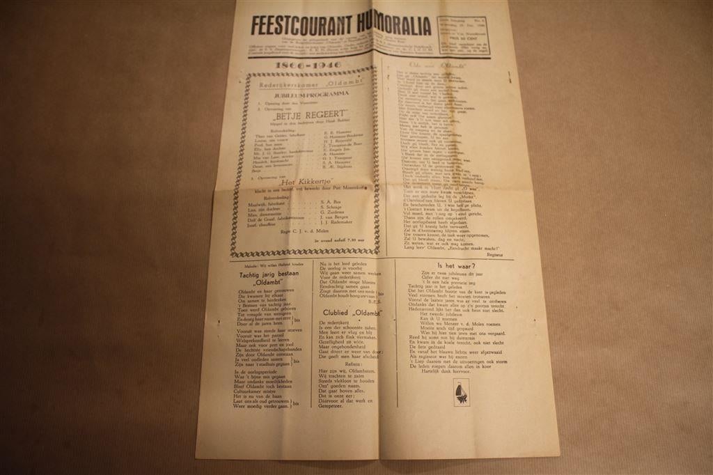 Feestcourant Humoralia - Rederijkerskamer Oldambt 1946, Boeken, Ophalen of Verzenden, Gelezen