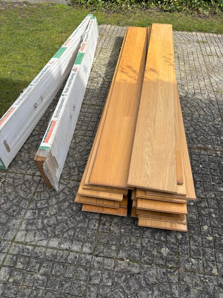 Oude vloer planken. Lamelparket. Gelakte fineer, Doe-het-zelf en Verbouw, Gebruikt, 10 m² of meer, 10 tot 30 cm, Hout