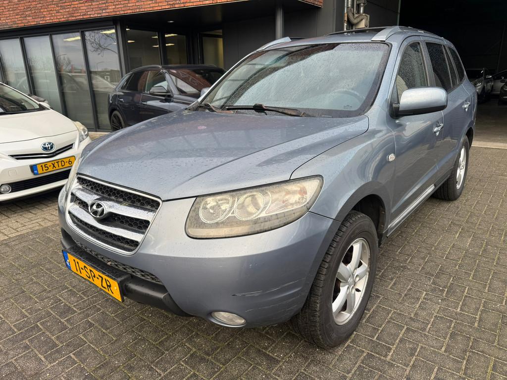 Hyundai Santa Fe 2.7i V6 4WD Style 7p AUTOMAAT LEDER CARPLAY, Auto's, Hyundai, Automaat, Santa Fe, Gebruikt, 2000 kg