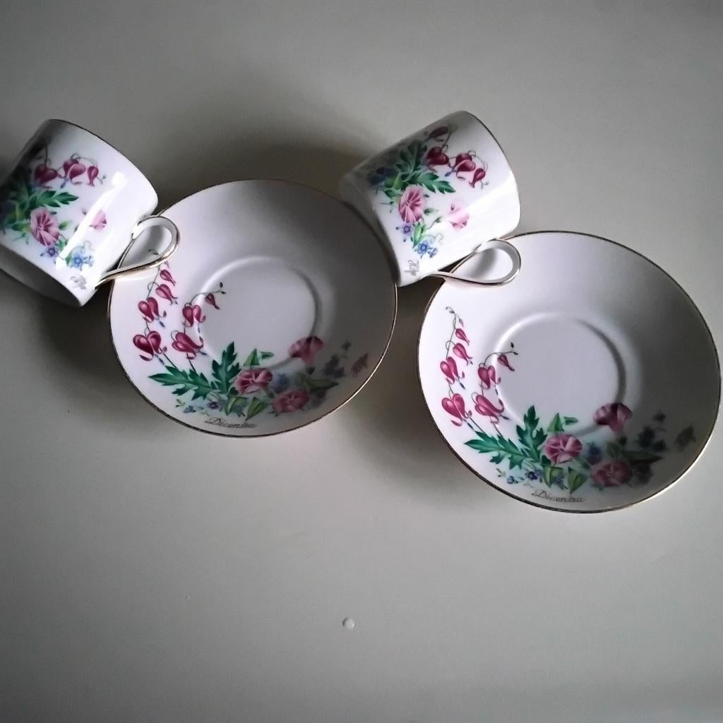 2 hutschenreuther  kop en schotels " gebroken hartjes", Ophalen of Verzenden, Porselein, Overige stijlen, Kop(pen) en/of Schotel(s)