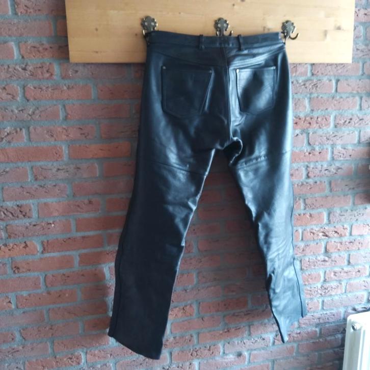 Akito leren motorbroek D54/UK40 in goede staat, Motoren, Kleding | Motorkleding, Broek | leer, Heren, Tweedehands, Ophalen of Verzenden