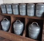 Koffie thee suiker kruidenbussen, Ophalen