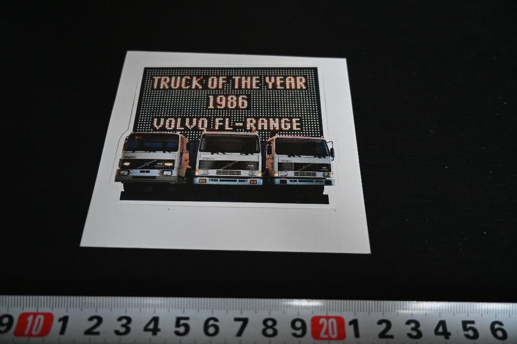 sticker truck of the year 1986 VOLVO FL-range, Verzamelen, Ophalen, Zo goed als nieuw