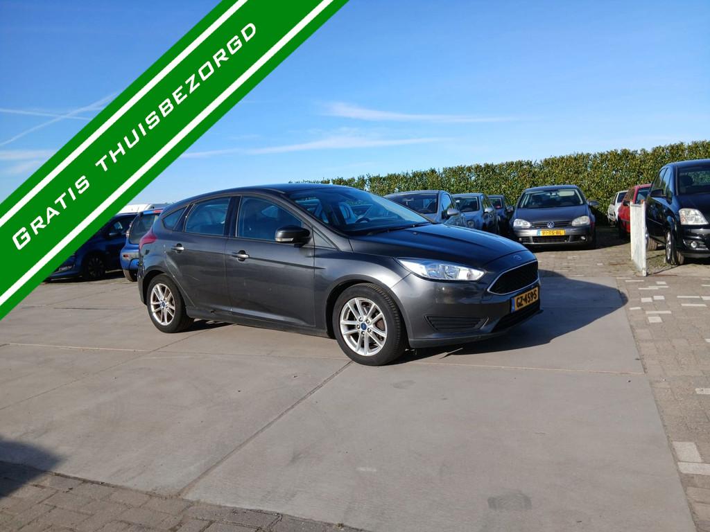 Ford Focus 1.5 TDCI - Navi - Airco - NW APK - NAP!, Gebruikt, Euro 6, Origineel Nederlands, Zilver of Grijs