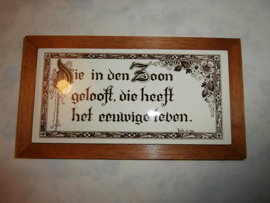 Tegel in lijst,  Wie in de zoon gelooft, Huis en Inrichting, Ophalen of Verzenden, Zo goed als nieuw