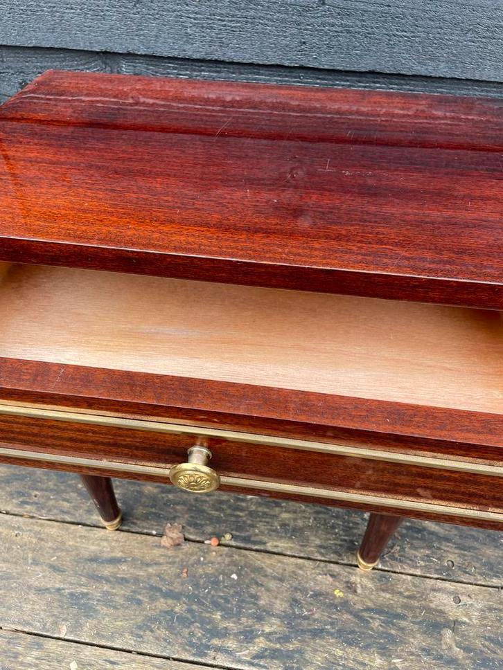 Klassiek Nachtkastje met Lade - Mahoniehout, Huis en Inrichting, Slaapkamer | Nachtkastjes, Gebruikt, Minder dan 55 cm, Minder dan 45 cm