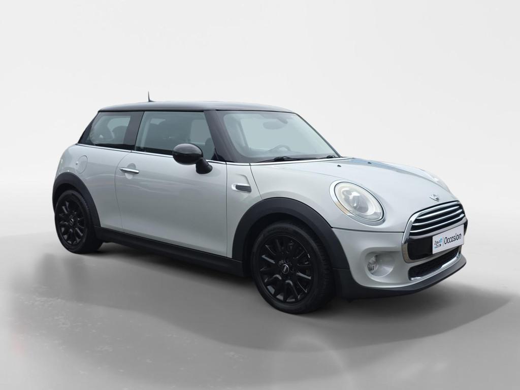 Mini Mini 1.5 Cooper First Born Edition | Airco | Navigatie, Auto's, Voorwielaandrijving, 12 maanden, 136 pk, Gebruikt