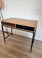 Warm eiken bureau, Ophalen