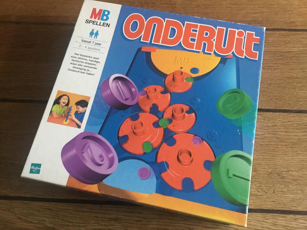 Onderuit spel MB vintage - Compleet en in goede staat, Hobby en Vrije tijd, Gezelschapsspellen | Bordspellen, Drie of vier spelers