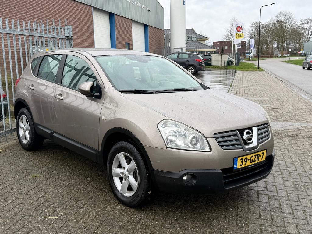 Nissan Qashqai 2.0 Acenta 140PK NL AUTO NAP! NAVI l Camera l, Voorwielaandrijving, Stof, Gebruikt, Zwart