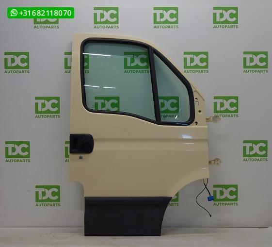 Iveco Daily ('99-'14) Voorportier rechts gebroken wit, Gebruikt, Deur, Iveco, Ophalen of Verzenden