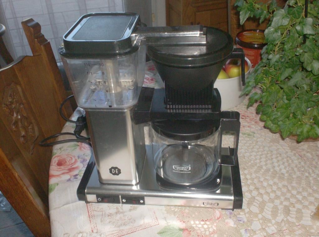 douwe egberts koffiezetapparaat, Koffiemachine, Gemalen koffie, Ophalen of Verzenden, Zo goed als nieuw