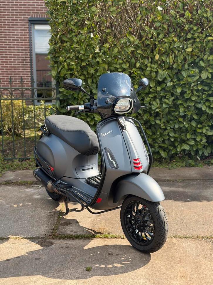 Vespa Sprint 2023 80CC, Fietsen en Brommers, Scooters | Vespa, Zo goed als nieuw, Overige modellen, Maximaal 45 km/u, Benzine