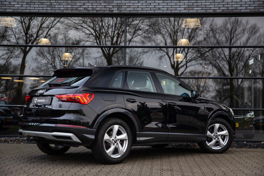 Audi Q3 35 TFSI Advanced edition , Standkachel, Elektrische, Zwart, 4 cilinders, 150 pk, 1505 kg