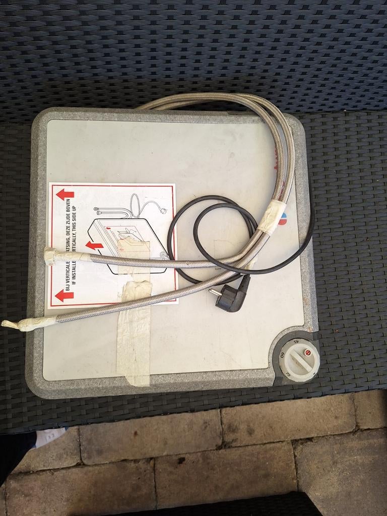 Plintboiler - Compacte boiler voor warm water, Gebruikt, Minder dan 20 liter, Onbekend, Boiler