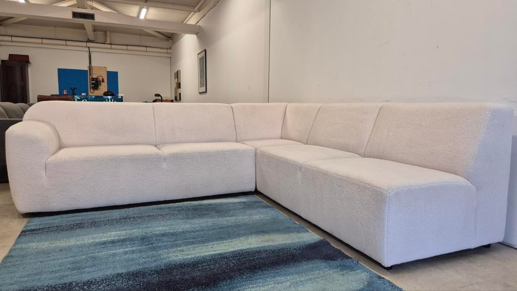 Ivoor witte zachte teddy stoffen organische design hoekbank, Hoekbank, Ophalen of Verzenden, Zo goed als nieuw, Vierpersoons of meer