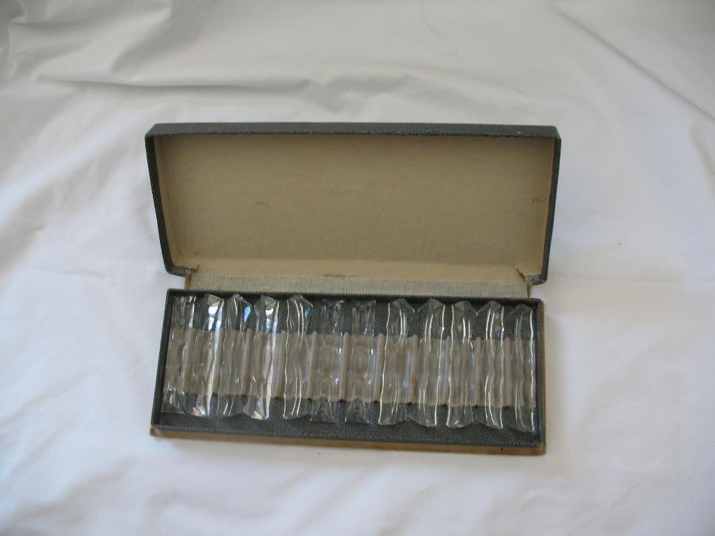 Set 12 Glazen /Kristal Facet Bewerkt Bestekleggers Vintage, Ophalen of Verzenden