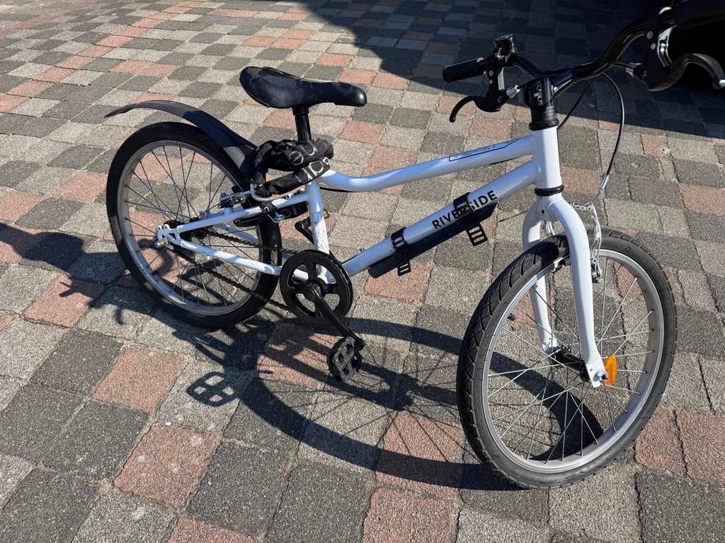 Stoere kinderfiets 20 inch (6-9 jaar) - wit zgan, Fietsen en Brommers, Fietsen | Kinderfietsjes, Ophalen, Zo goed als nieuw, 20 inch of meer