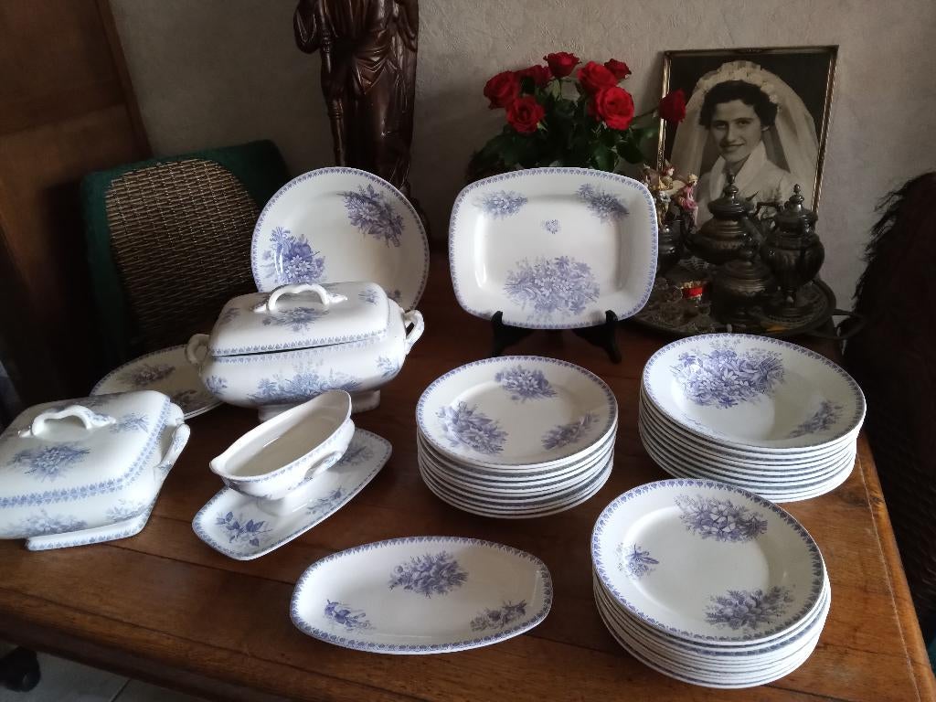 eetservies van oude societe ceramique serie CILLA lila, Ophalen