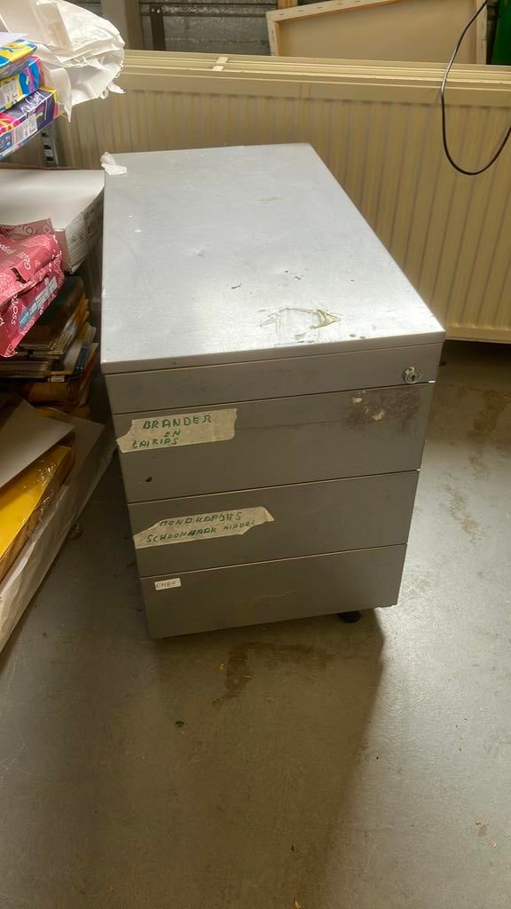 Bureau blok 3 laden kast, Ophalen, Gebruikt