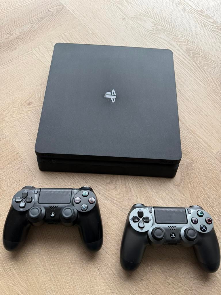 PS4 Slim, Compleet, 2 controllers, games, PS headset, Ophalen, Met games, Met 2 controllers, Zo goed als nieuw