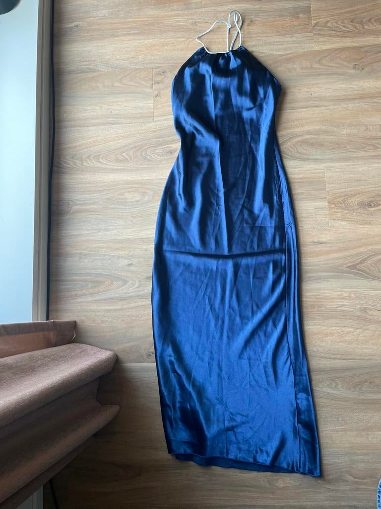 Lange jurk blauw satijn maat M merk, Maat 38/40 (M), Overige typen, Blauw, Ophalen of Verzenden