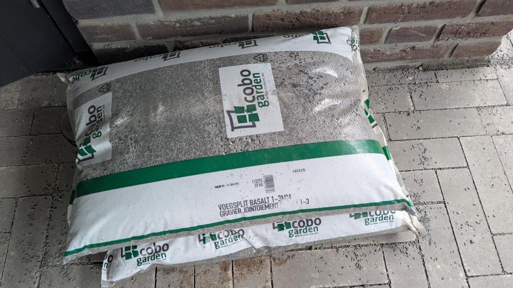Voegsplit Basalt 1-3mm - 25 KG, 2 zakken, Tuin en Terras, Grind, Keien en Split, Ophalen, Nieuw, Split, Basalt
