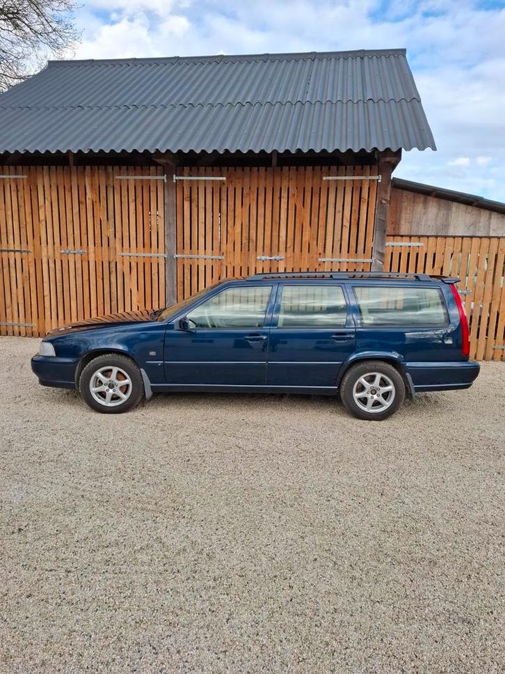 Volvo V70 2.5 1998 Blauw, Auto's, Volvo, Particulier, V70, Benzine, Stationwagon, Handgeschakeld, Origineel Nederlands, Blauw
