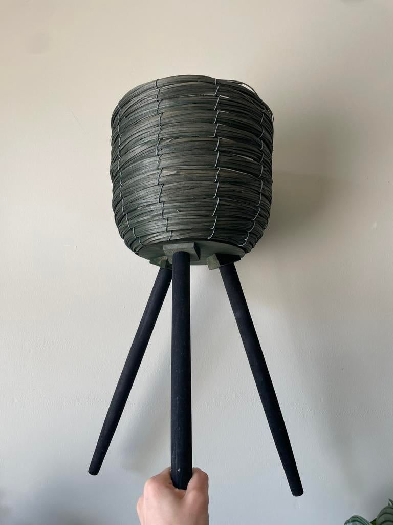 Leuke plantenpot, Tuin en Terras, Bloempotten, Overige materialen, Rond, Binnen, Ophalen of Verzenden