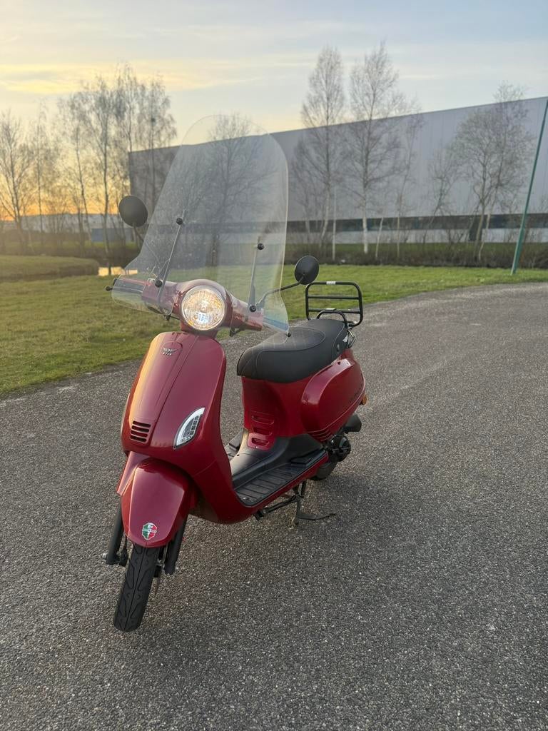 Snor Scooter DJJD Cashmere blauw kenteken, Dion, Benzine, Dion, Ophalen