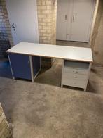 Bureau Lundia, Ophalen, Zo goed als nieuw