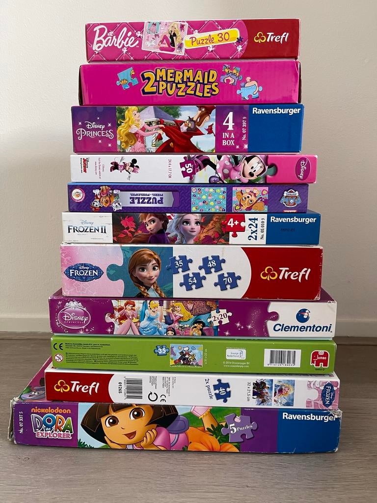 Grote collectie van 11 kinderpuzzels (Disney, Barbie, Dora), Ophalen of Verzenden, 10 tot 50 stukjes, Gebruikt, 4 tot 6 jaar